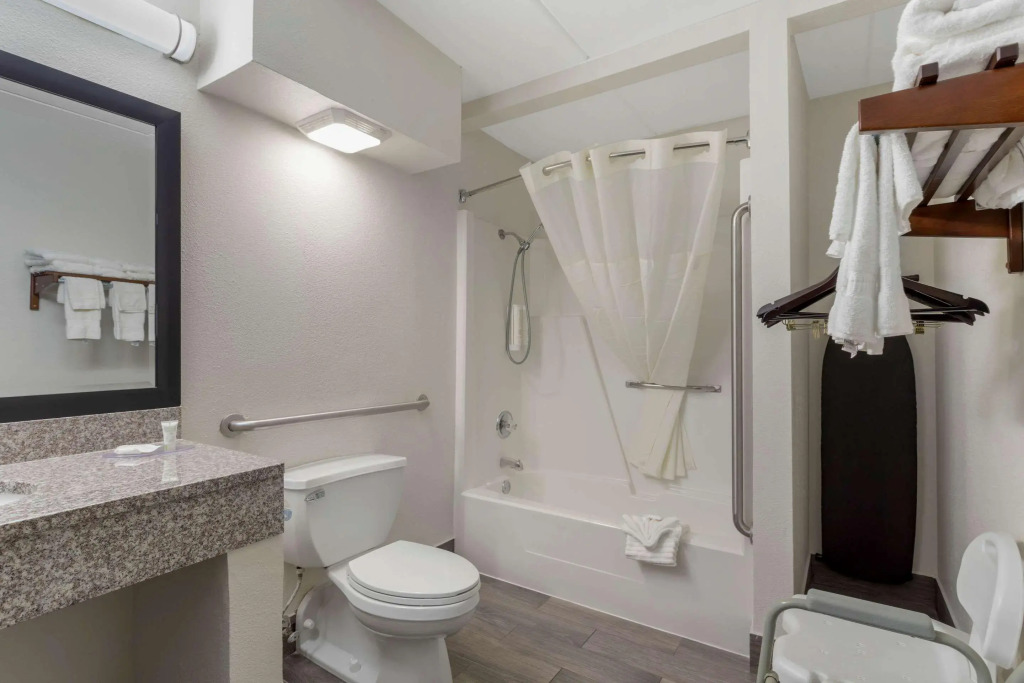Clarion Pointe Kimball By Choice Hotels