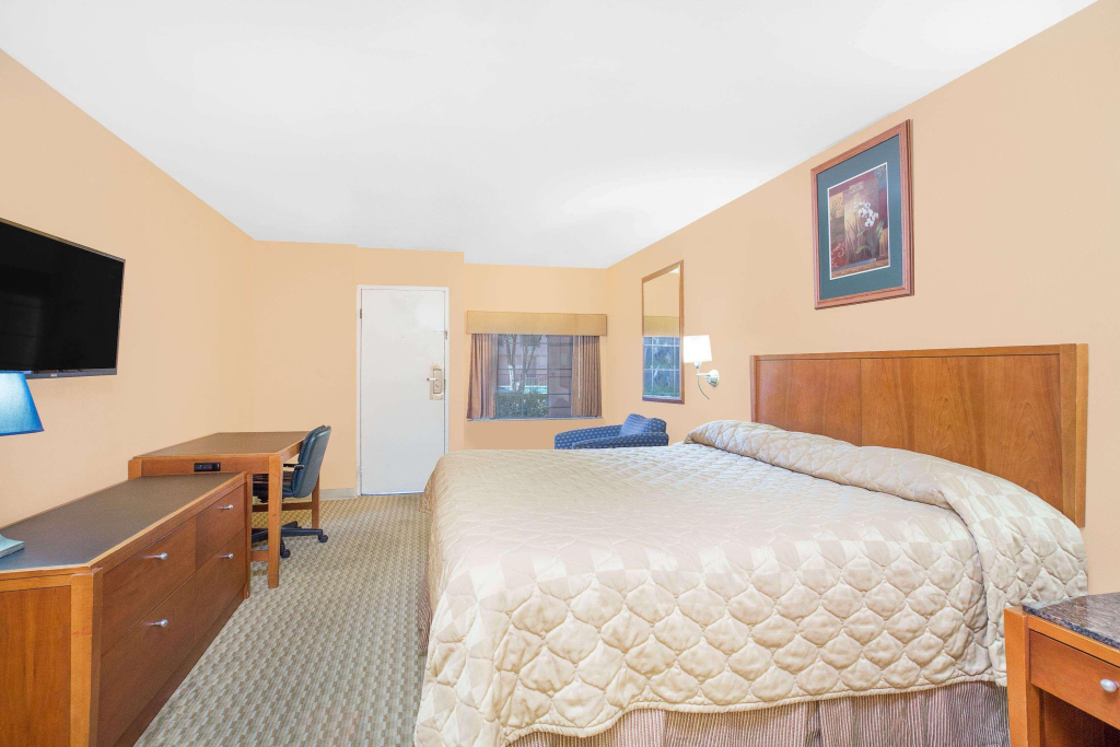 Super 8 by Wyndham San Angelo