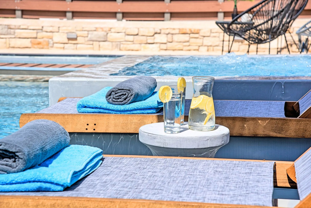 Minoas Villas Heated Pool