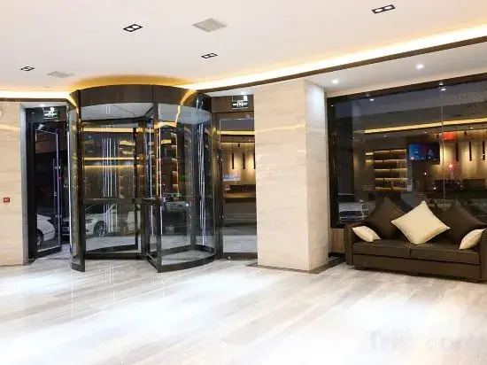 Dahuaishu Hotel (Luoyang Longmen High-speed Railway Station)