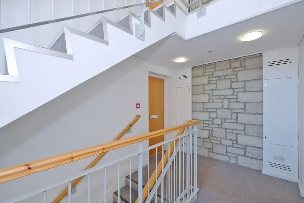 Modern two Bedroom Aberdeen Apartment With River Views