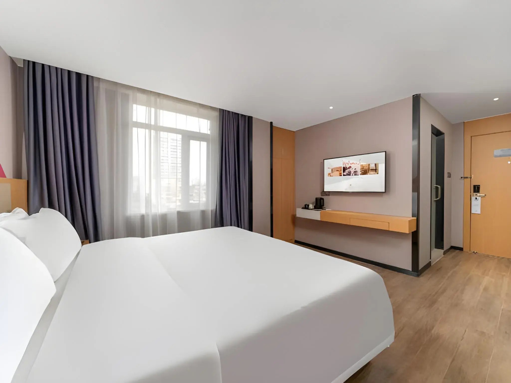 Borrman Hotel (Guangzhou Shisanhang Ximenkou Metro Station)