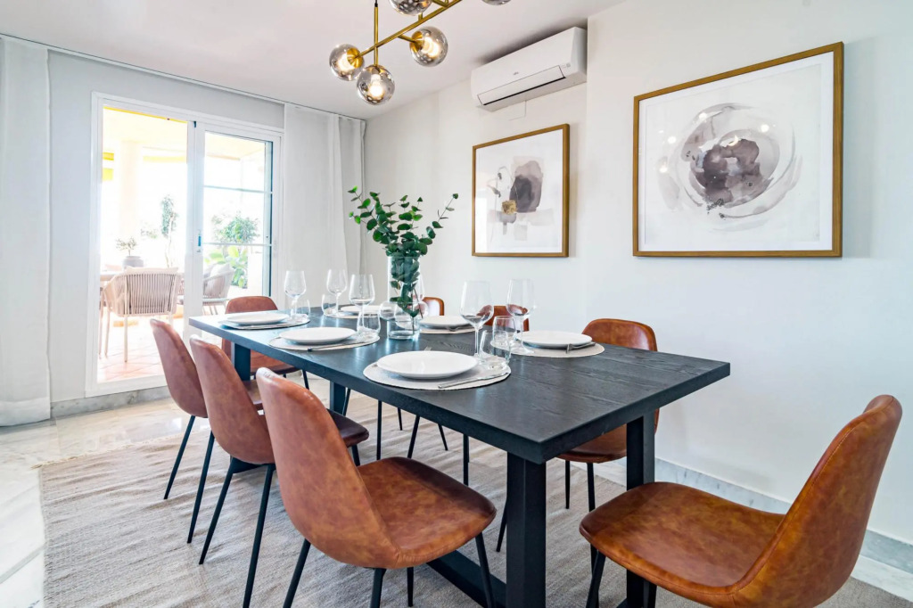 SAA3- Spacious apartment close to beach