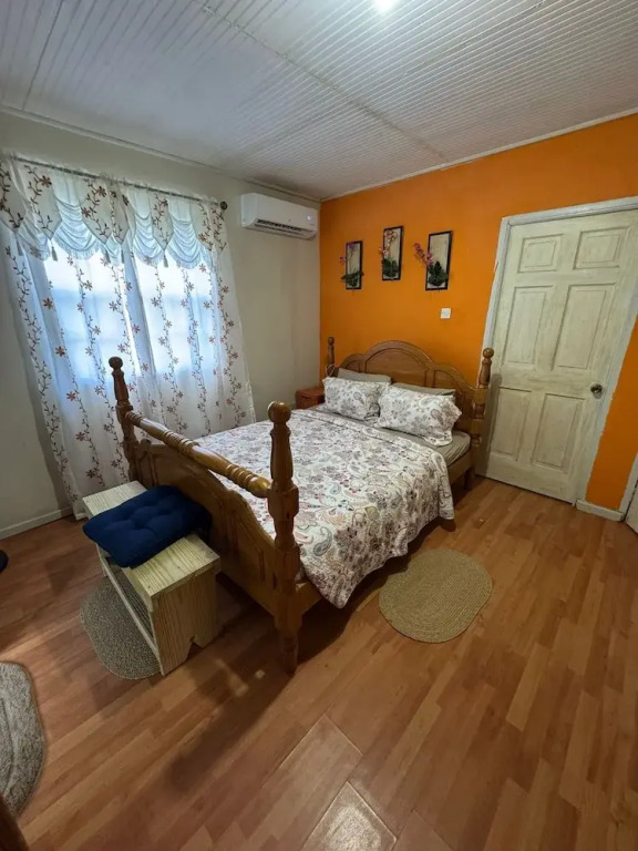 Briannas Rustic Retreat