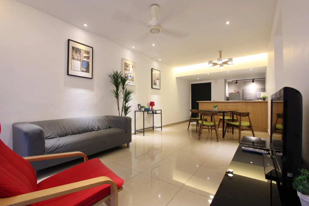 Vista Horizon Condo
