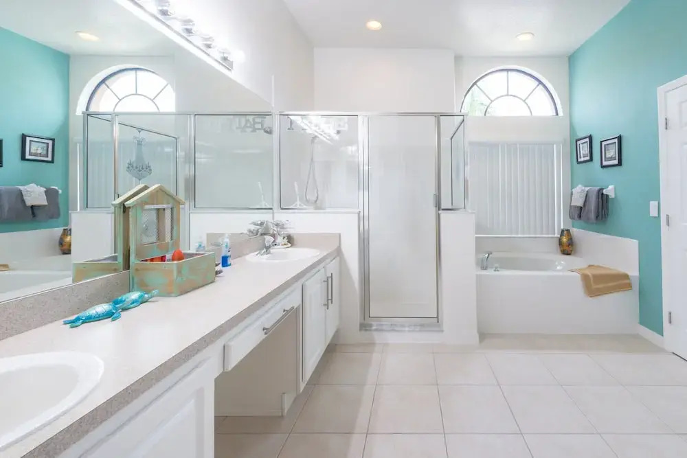 Themed Rooms, Pool, Spa & Games Room