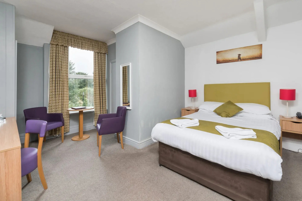 George Hotel