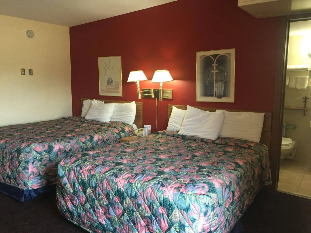 Executive Inn Owatonna Hwy 35