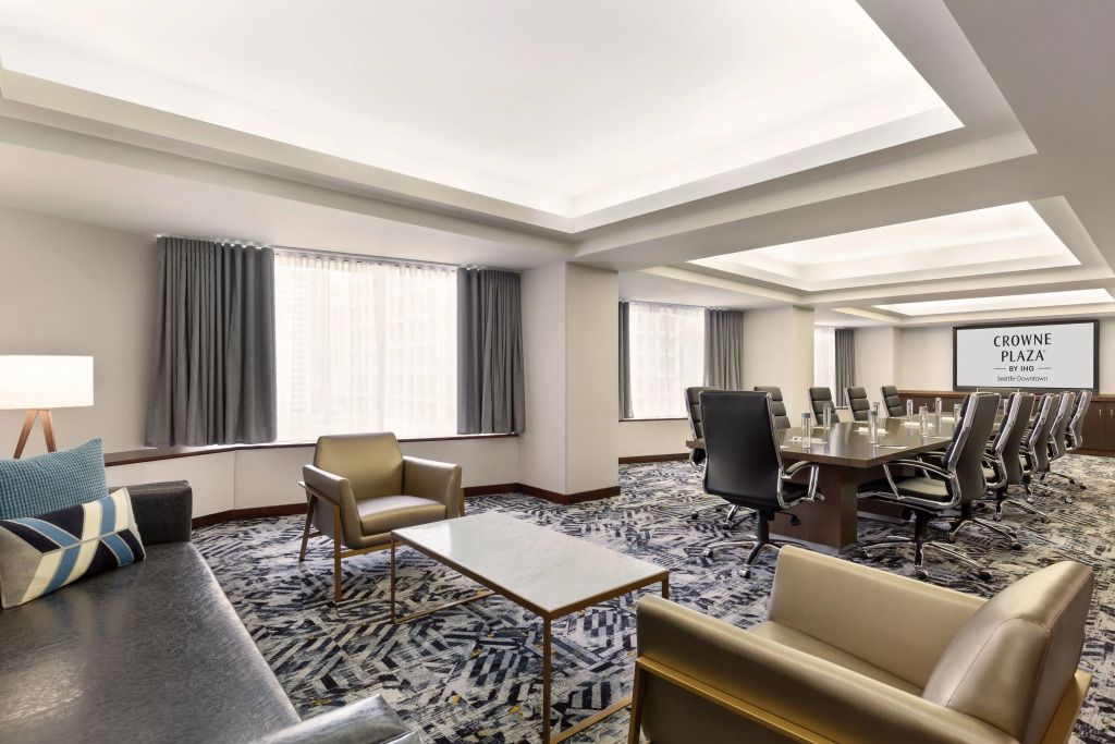 Crowne Plaza Seattle - No Resort Fee - Newly Renovated IHG Hotel