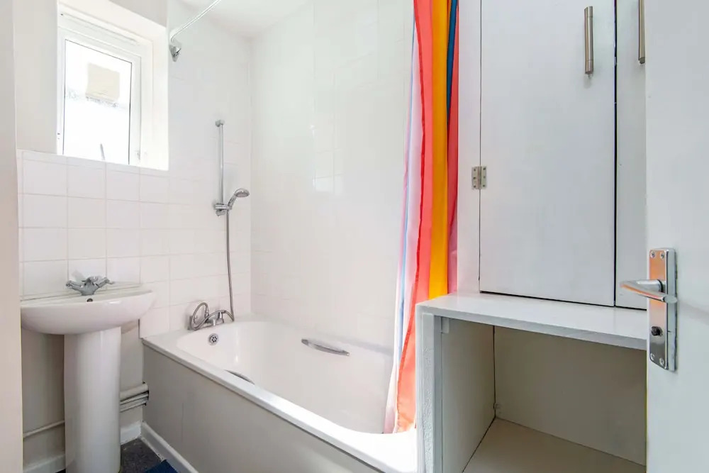 One Bedroom Apartment