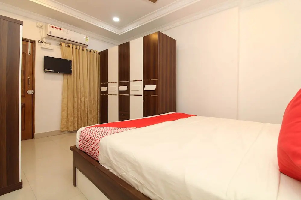 Saba Service Apartments by OYO Rooms
