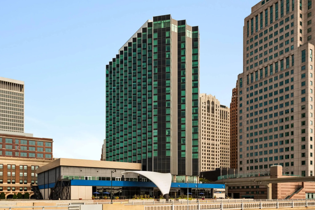 Fort Pontchartrain Detroit, a Wyndham Hotel