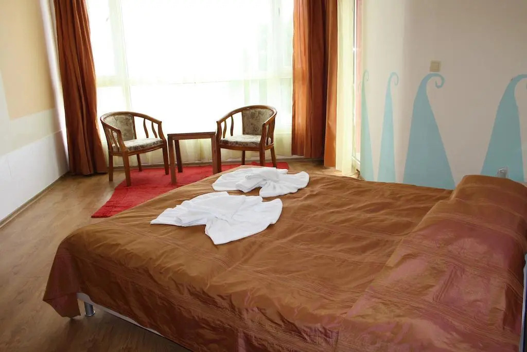 Iris Beach Hotel