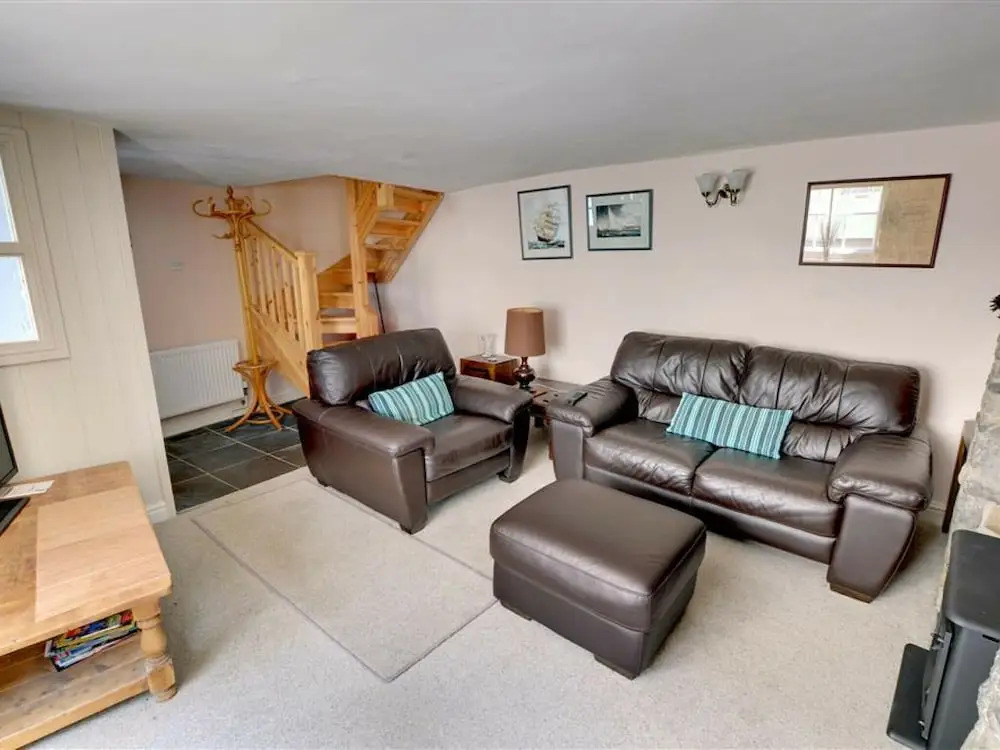Cosy Holiday Home With an Enclosed Garden and Terrace in the Heart of Torrington