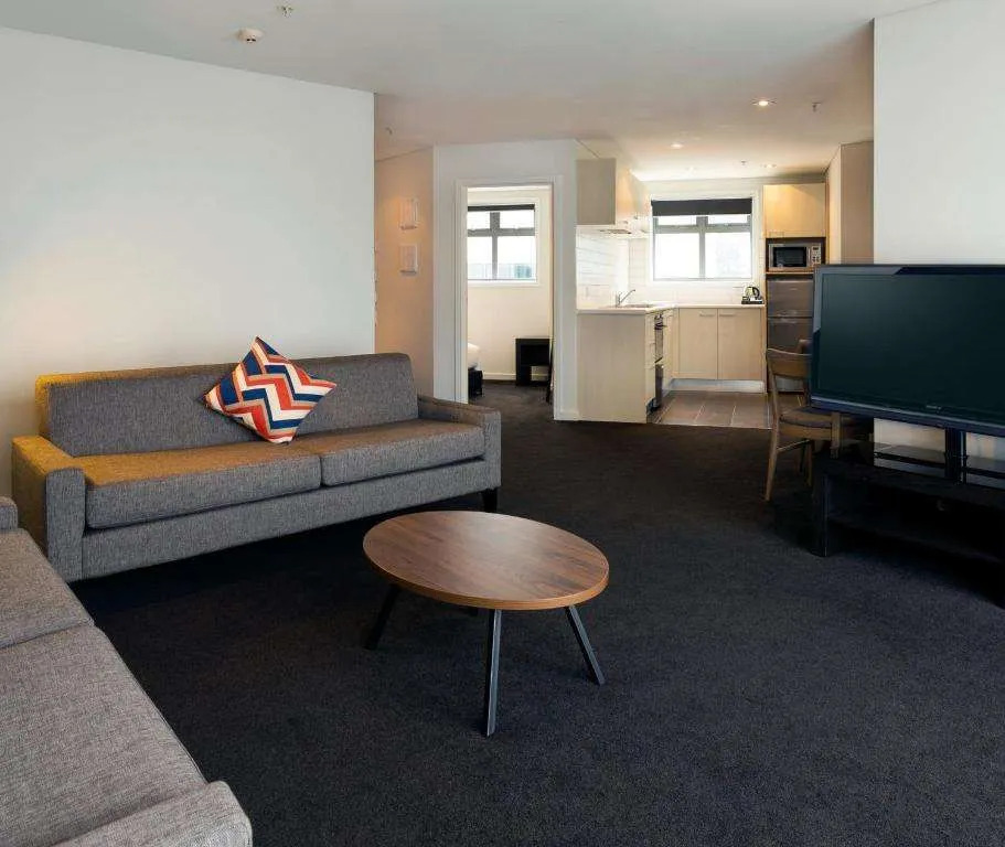 Nesuto Stadium Hotel And Apartments