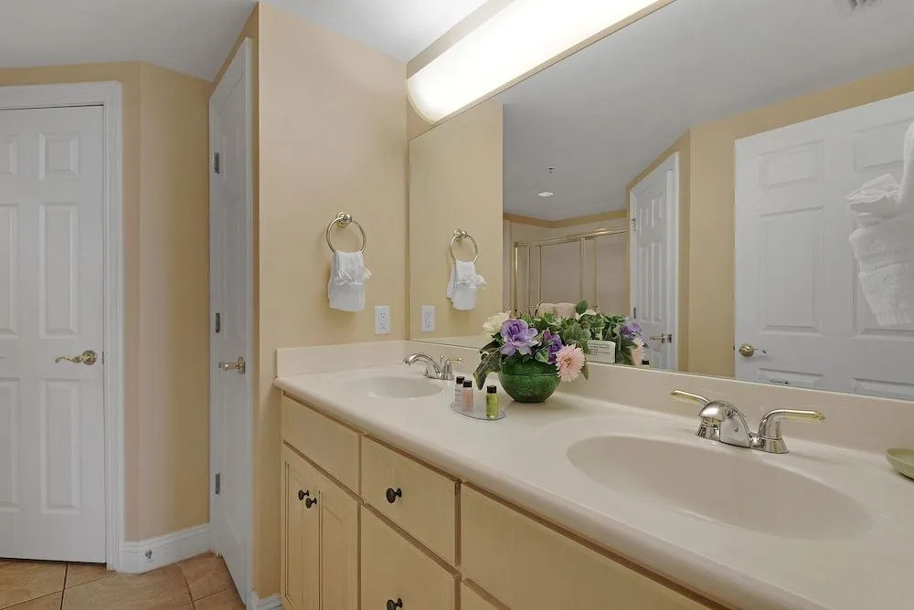 Gulf Crest Condominium #0905 - 2 Br Condo