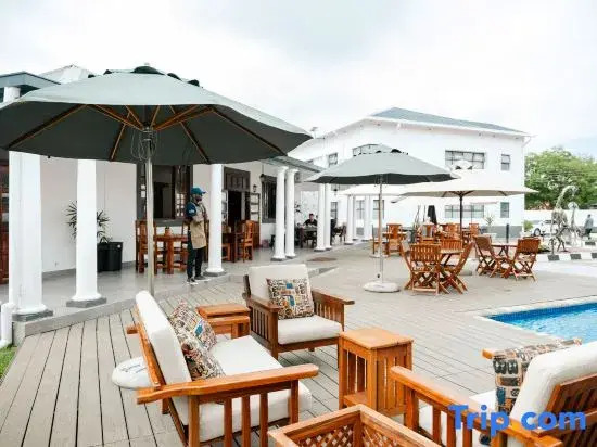 Serene Luxury Hotel