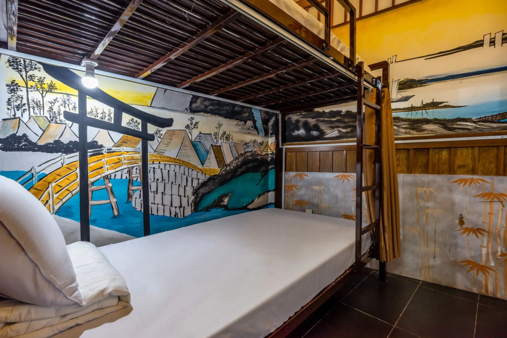 Saigon Capsule Hostel - Adults Only