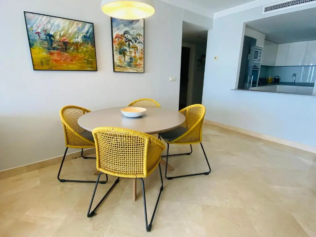 D9 Espectacular y moderno apartamento en primera línea - Estepona - Sinfonia del Mar