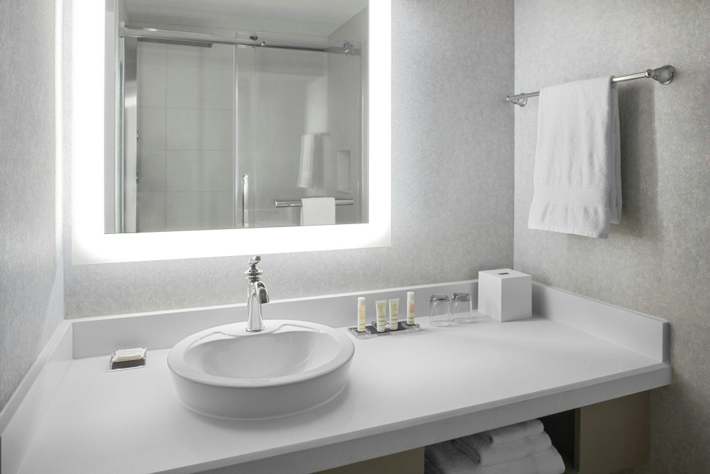 Montreal Marriott Chateau Champlain