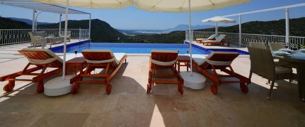 Villa Oscar Uzumlu