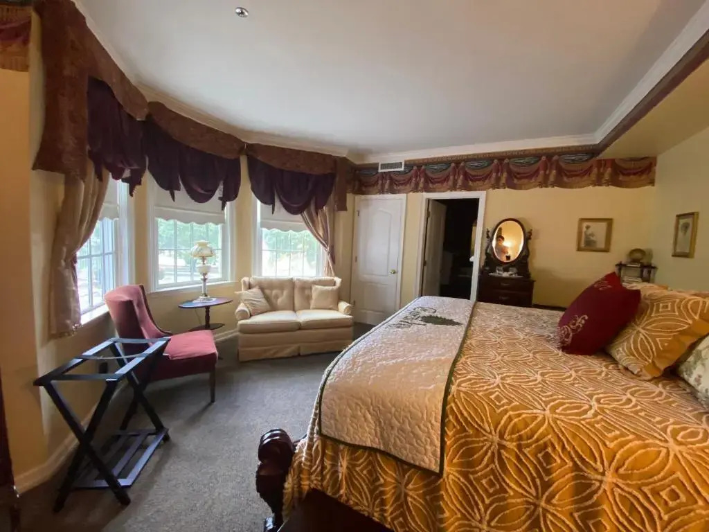 The Cypress Inn