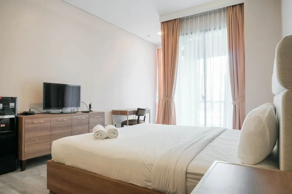 Fabulous and Strategic 1Br Sudirman Suites Apartment