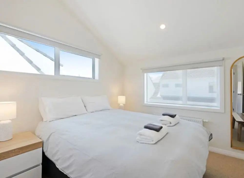 Lyall Bay Parade Apartment