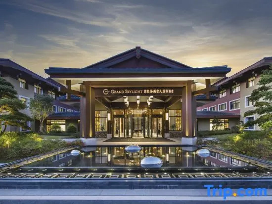 Grand Skylight International Hotel  Lingbo