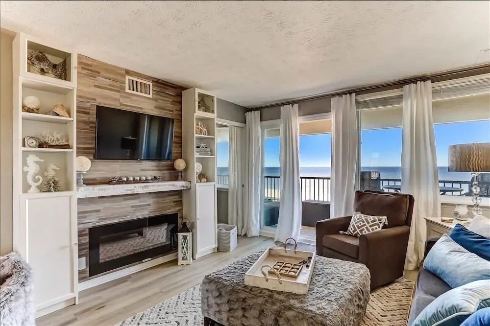 Coral Sands Beautiful Condominium