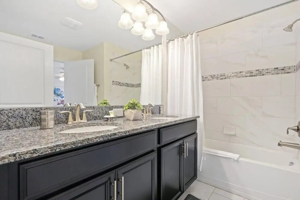 4819 Fantastic Club House With Water Park