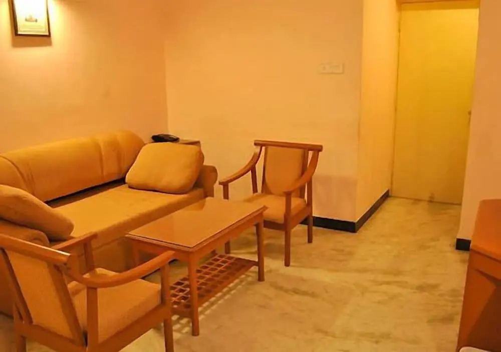 Hotel Atchaya