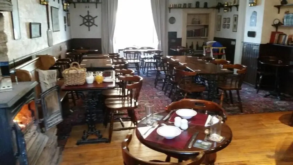 Blue Peter Hotel
