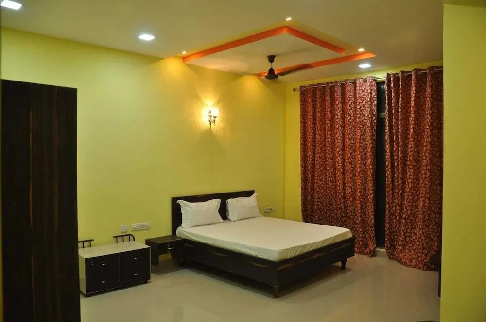 Hotel Pride Residency