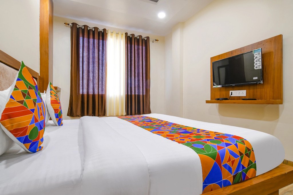 FabHotel Atharv - Airport