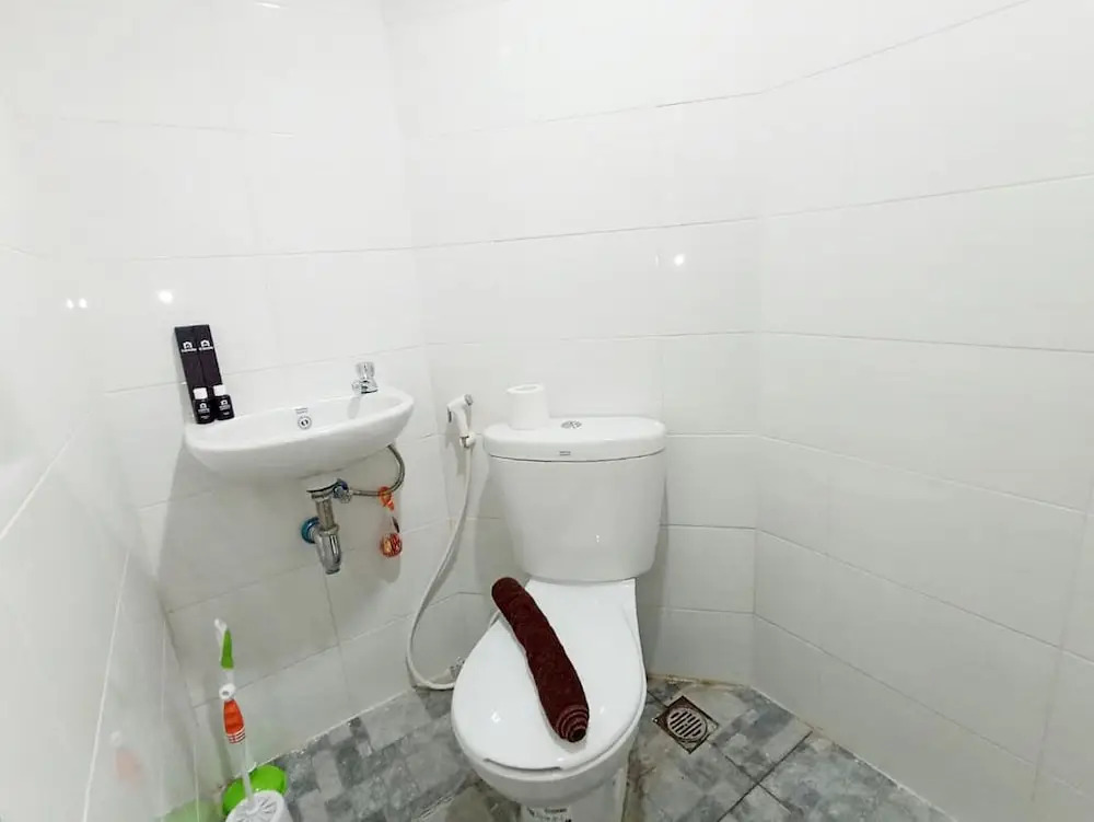 Homey And Cozy Living Studio Amartha View Apartment