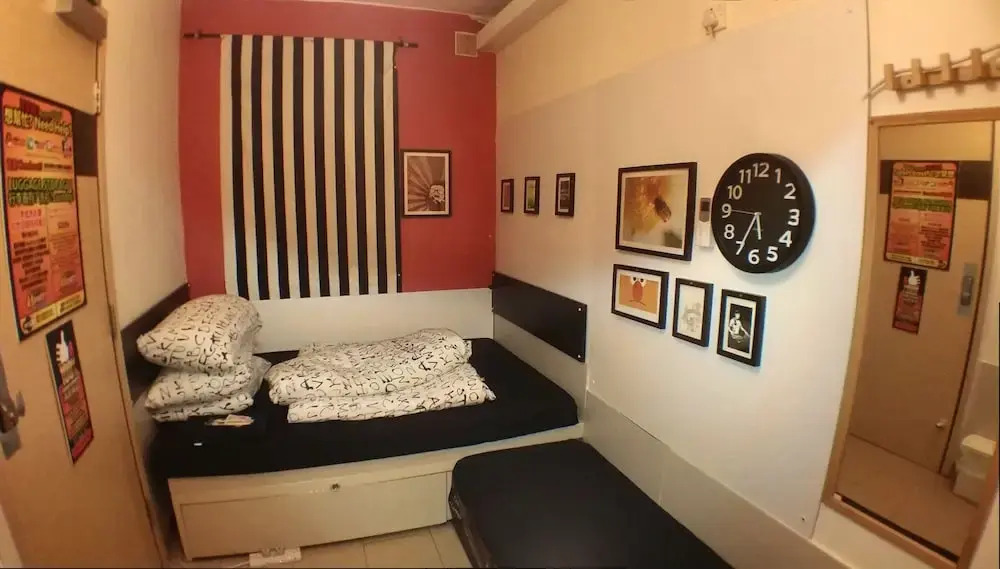 Micro Hotel