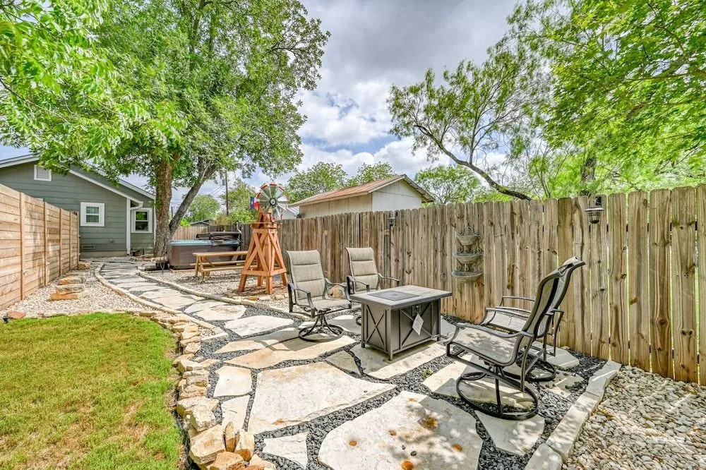 Charming Historic Home With Hot Tub and Firepit
