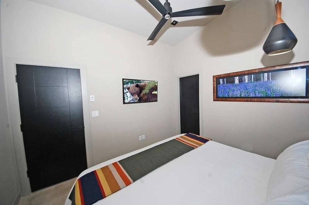 676 El Dorado Avenue 2 Bedroom Home