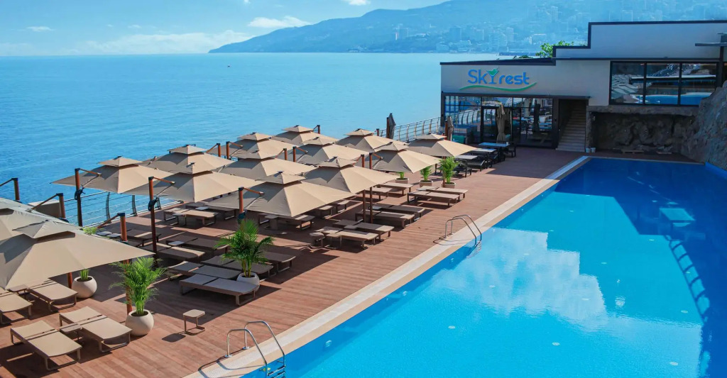 Sky Hotel (Скай)