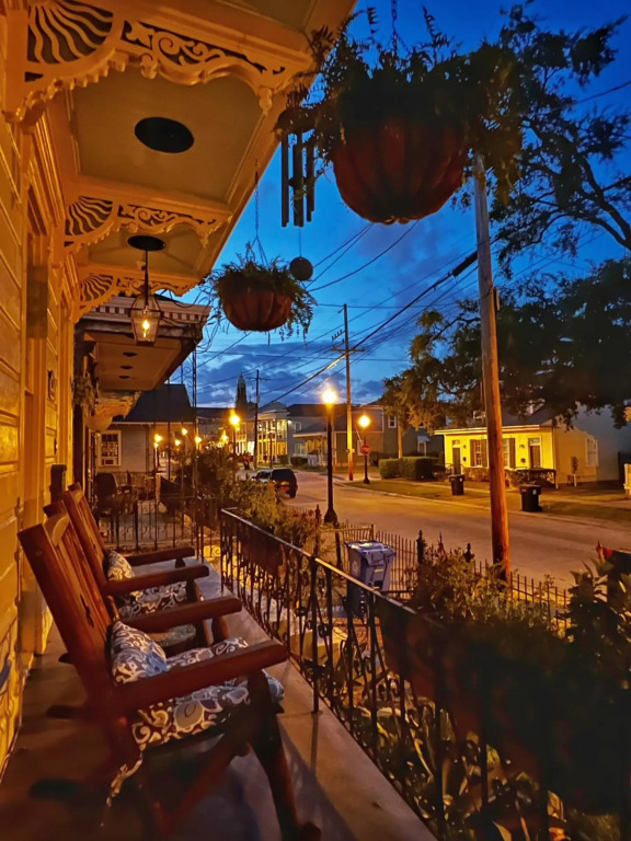 Luxury Historic Shotgun Home in Lower Garden District