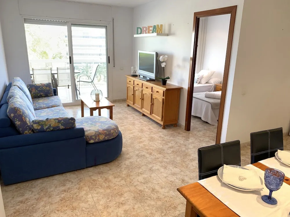 T&H Aventura Park Family Apartment