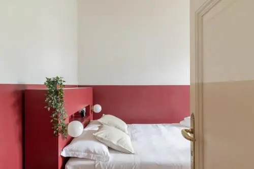 Iflat Sunny And Colorful Esquilino Apartment