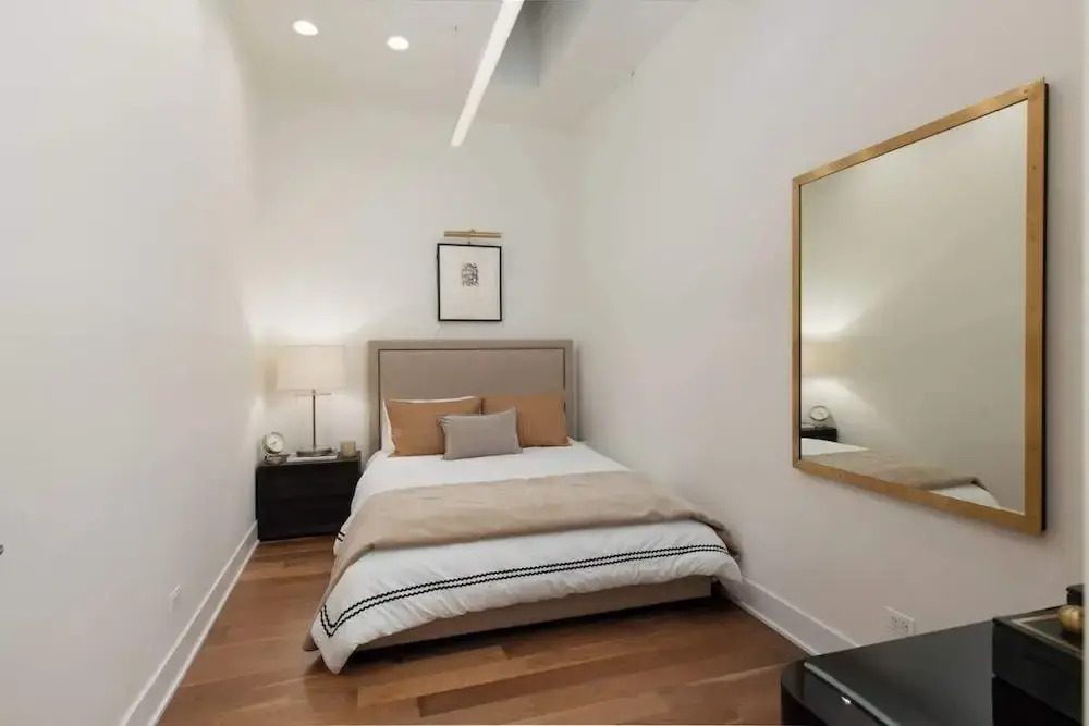 Luxury 4BD Gold Coast Penthouse With Deck Views