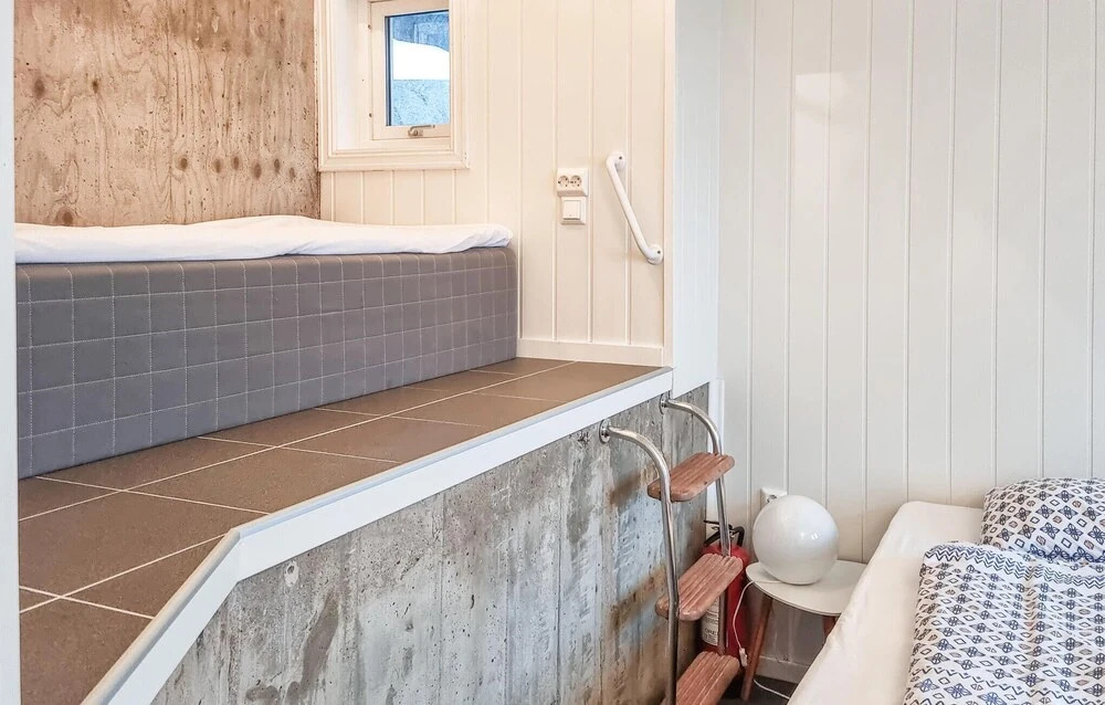 Amazing Apartment in Arendal With Wifi and 2 Bedrooms