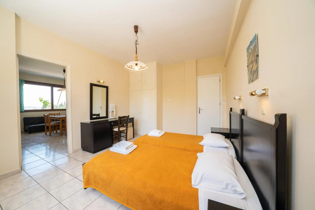 Lorenzo House Apartments