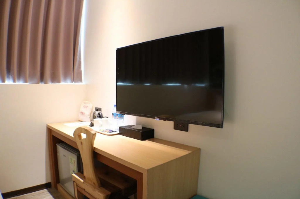 Chii Lih Hotel - Kaohsiung Love River