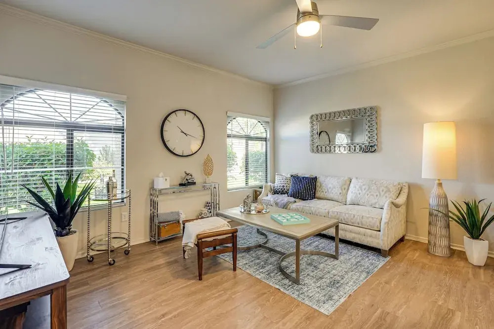 Patio + Community Perks: Stylish Scottsdale Escape