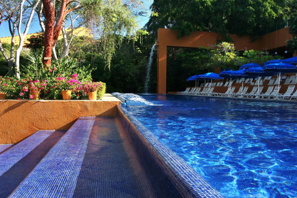Las Brisas Ixtapa