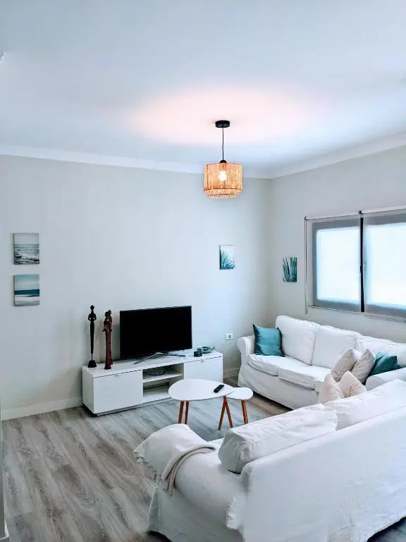 2 Double Bedroom Apartment 150 meters from beach.